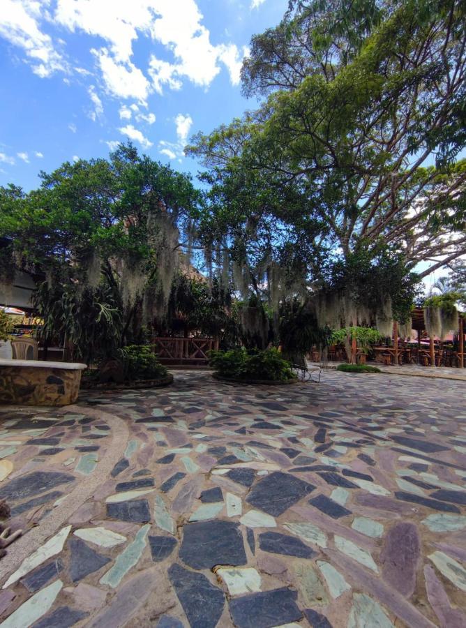 Hotel Campestre San Joaquin Garzón Kültér fotó